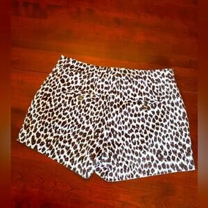 Cwonder 2 brown‎ and white and black